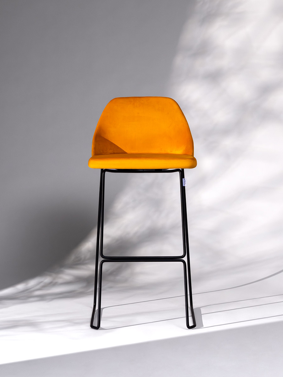 nur-sgabello-realpiel-2